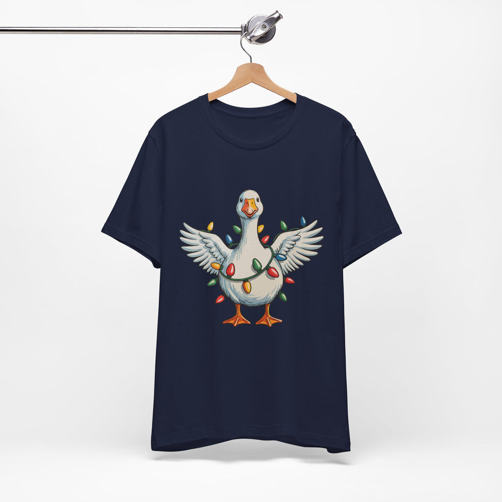Festive Goose Holiday Graphic Tee – Cute Christmas Shirt