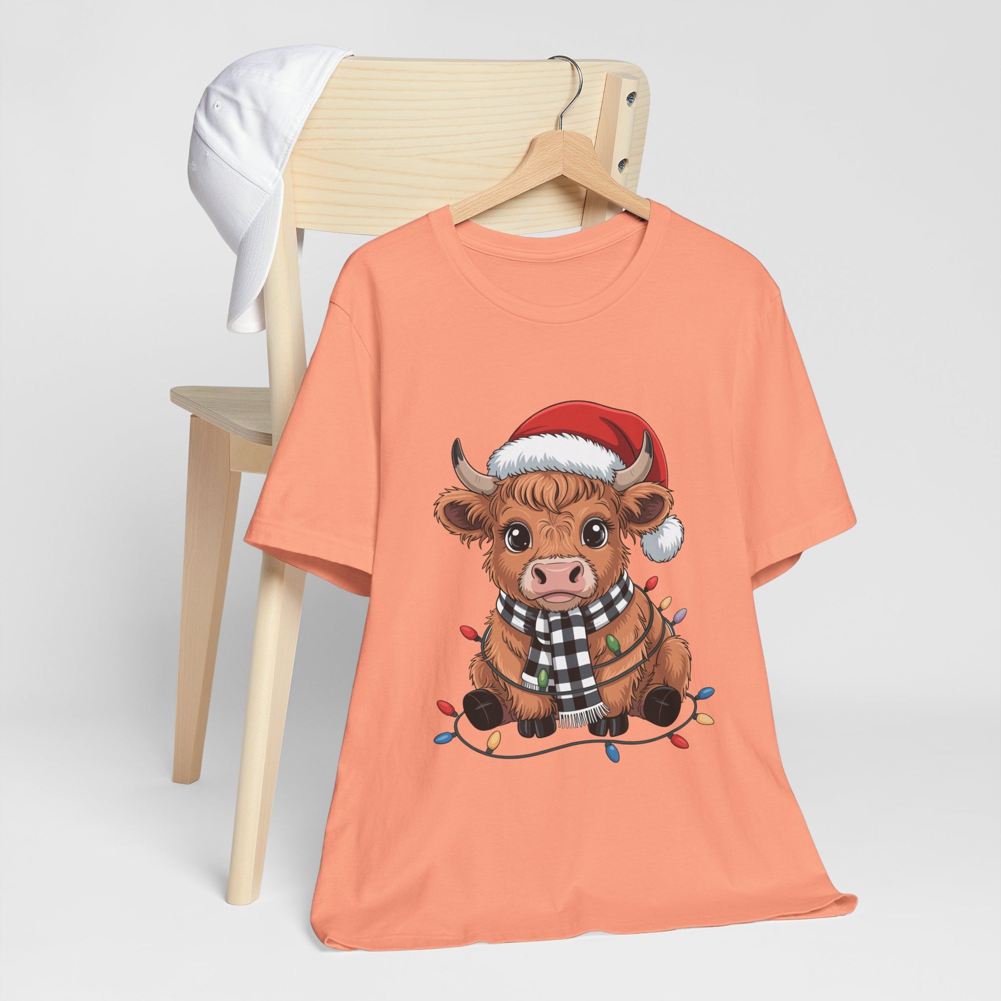 Festive Cow Christmas Tee, Unisex Holiday Shirt, Cute Animal T-Shirt