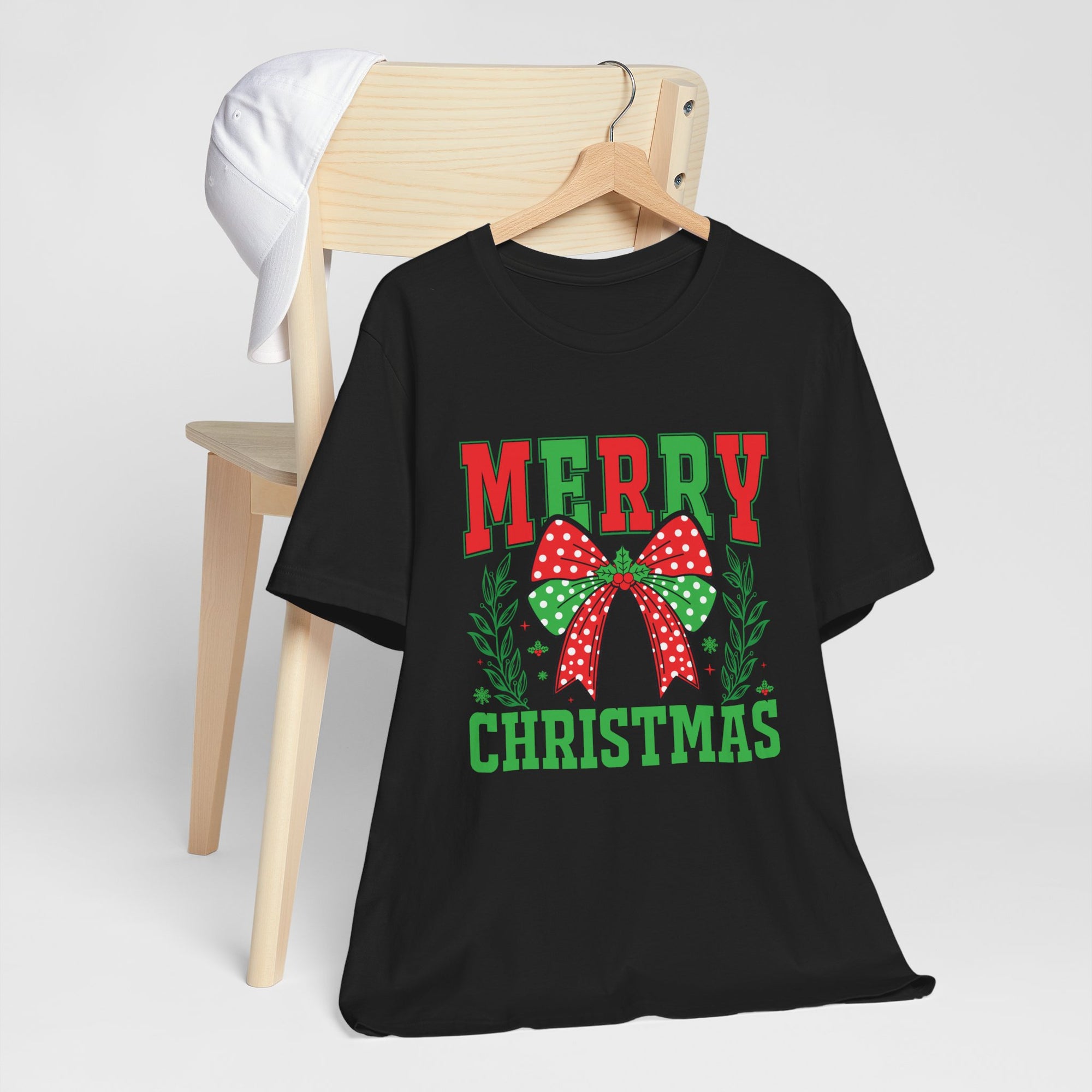 Merry Christmas Unisex Short Sleeve Tee, Holiday Shirt, Christmas Gift, Casual Wear, Family Matching Outfits
