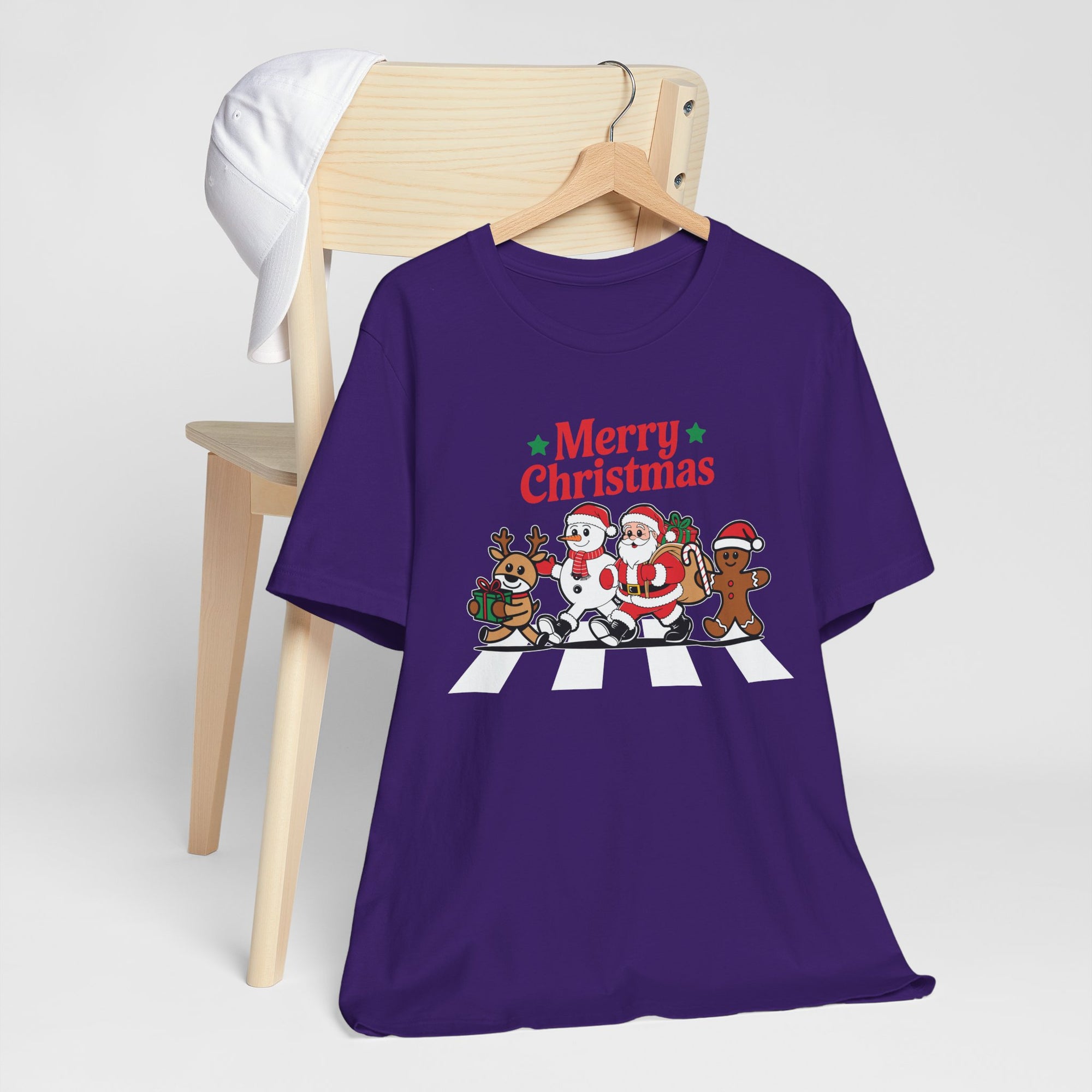 Merry Christmas Graphic Tee, Unisex Christmas T-shirt, Holiday Shirt, Festive Apparel, Gift for Him/Her, Winter Wear