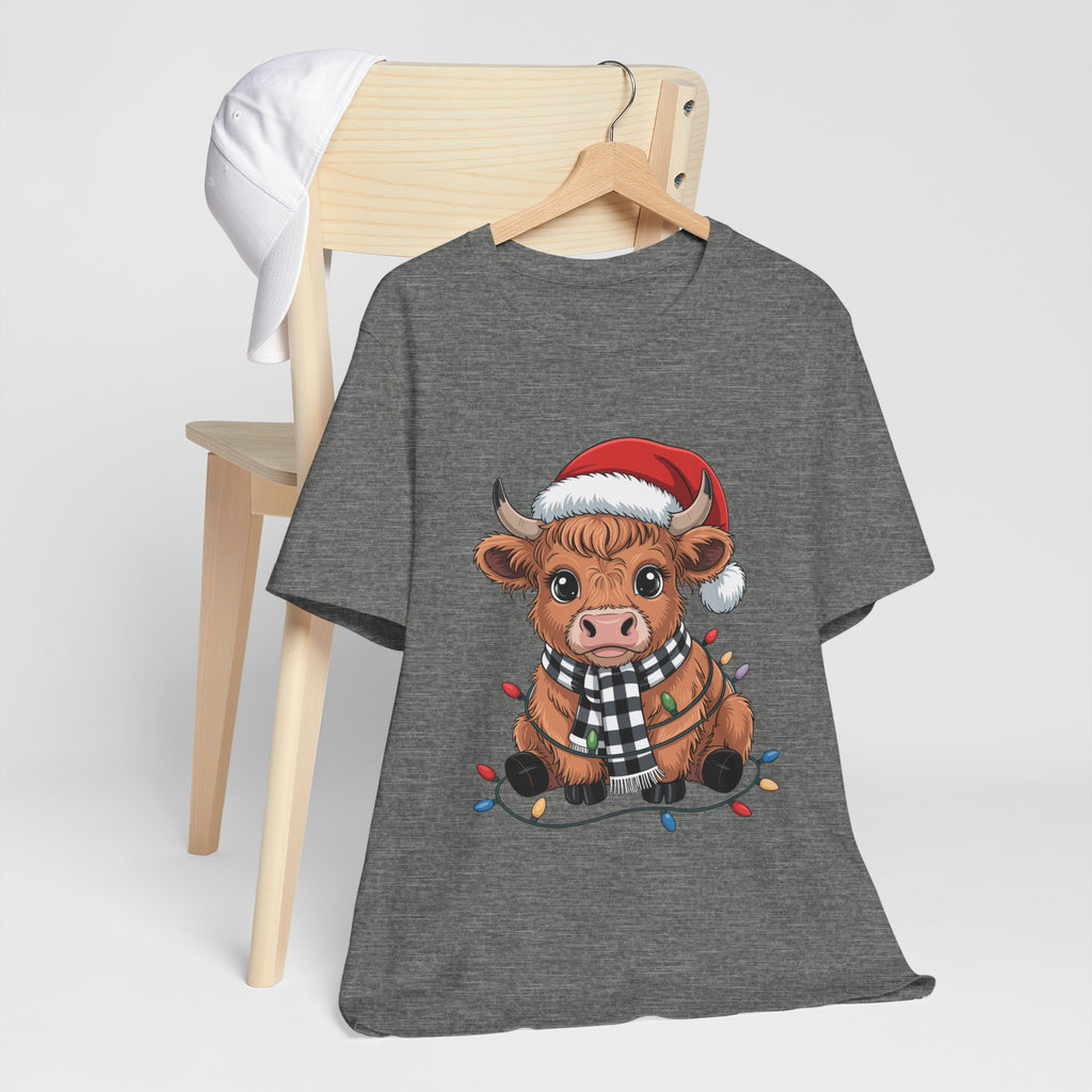 Festive Cow Christmas Tee, Unisex Holiday Shirt, Cute Animal T-Shirt