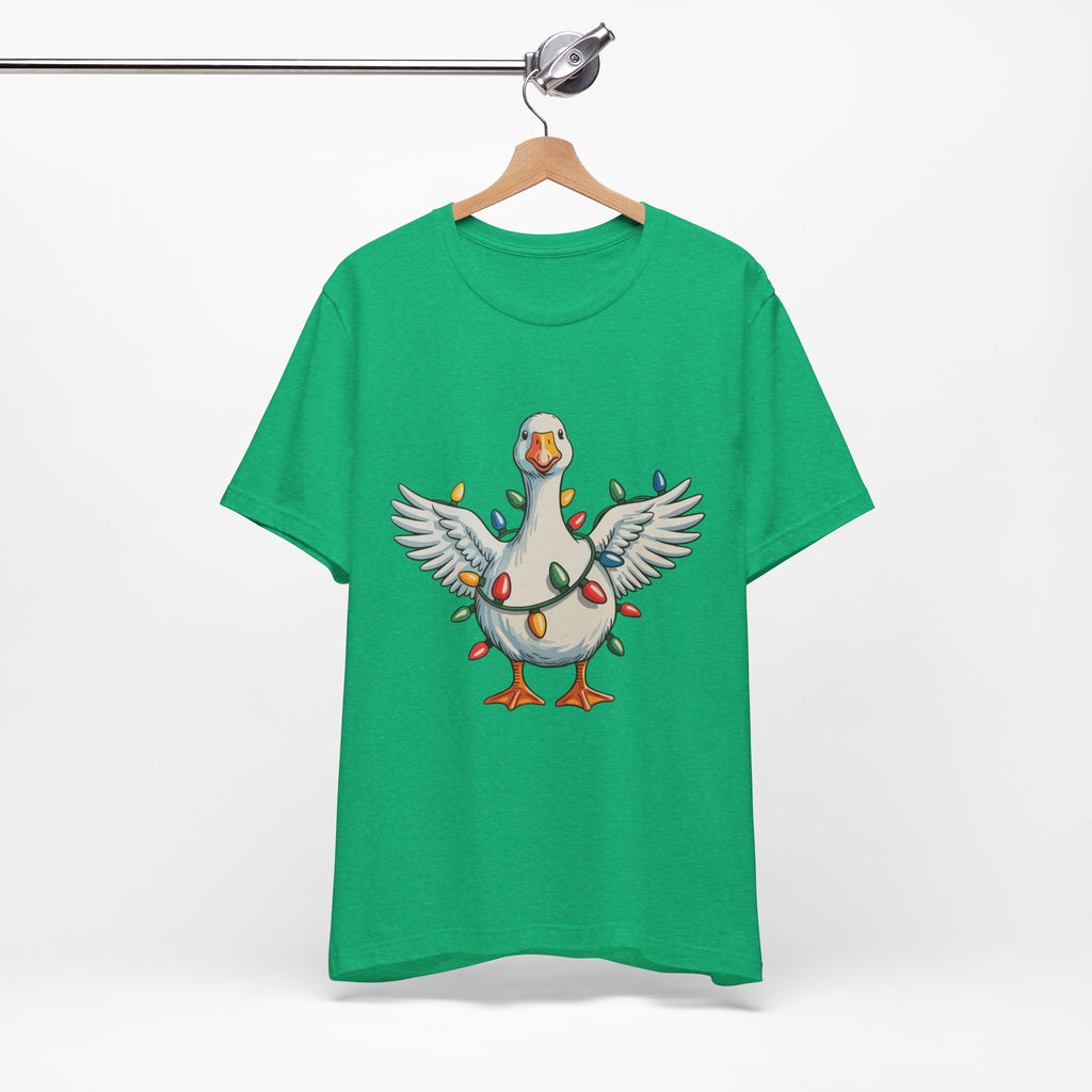 Festive Goose Holiday Graphic Tee – Cute Christmas Shirt