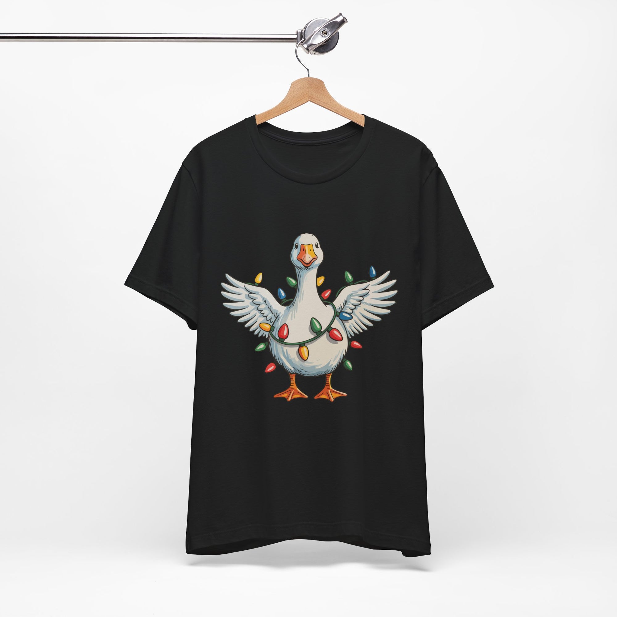 Festive Goose Holiday Graphic Tee – Cute Christmas Shirt