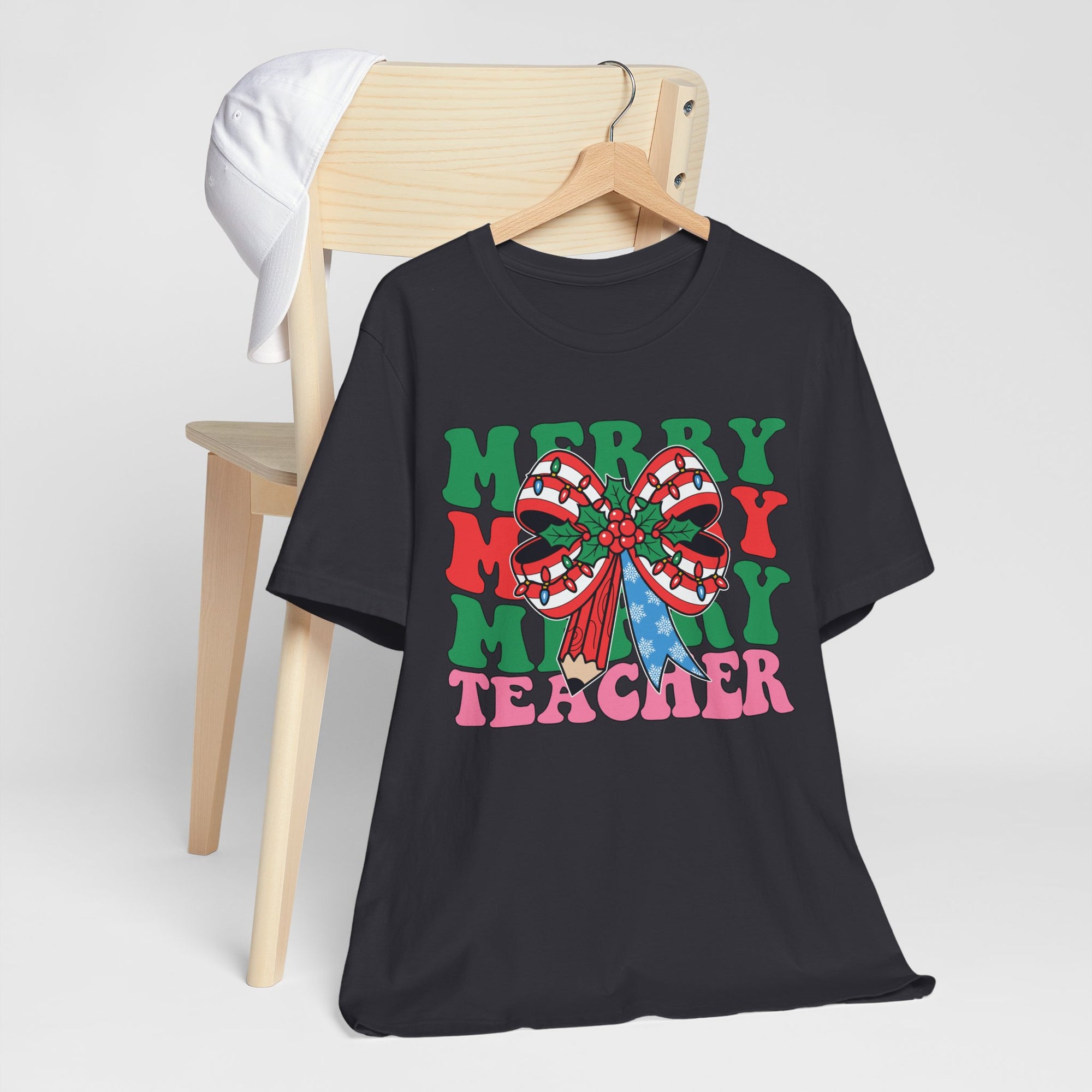 Merry Teacher T-Shirt | Cute Holiday Tee for Educators, Christmas Gift, Teacher Appreciation, Casual Wear, Festive Apparel