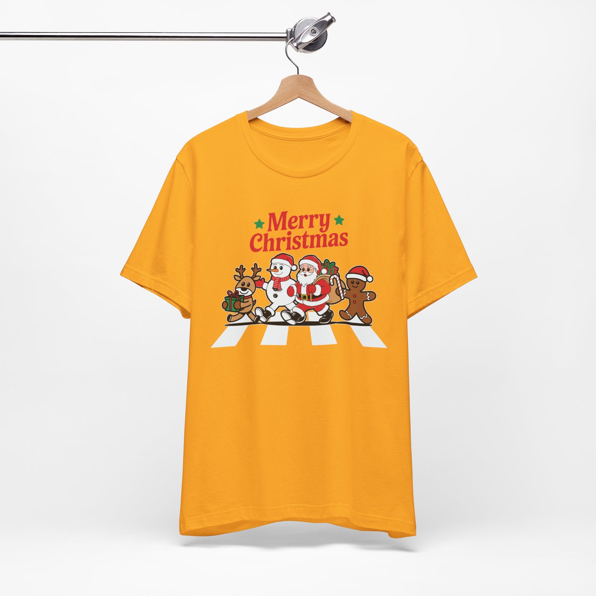 Merry Christmas Graphic Tee, Unisex Christmas T-shirt, Holiday Shirt, Festive Apparel, Gift for Him/Her, Winter Wear