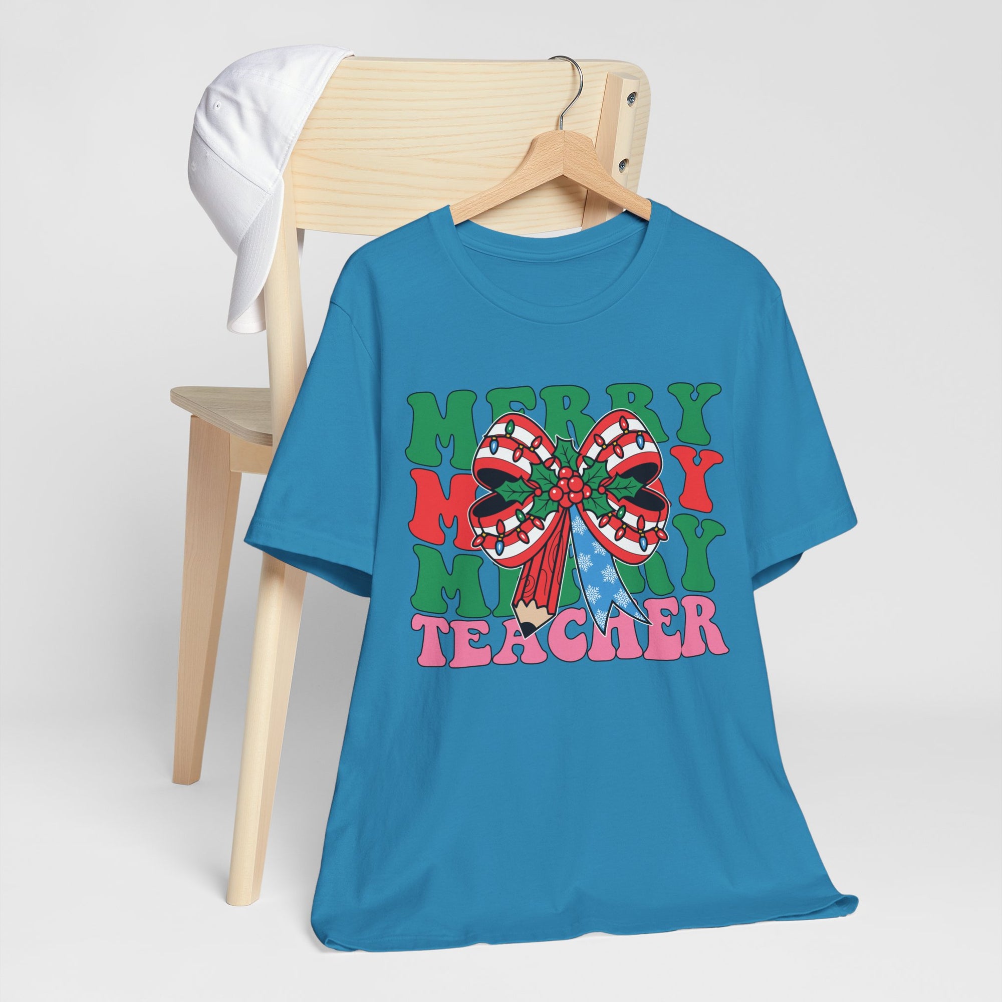 Merry Teacher T-Shirt | Cute Holiday Tee for Educators, Christmas Gift, Teacher Appreciation, Casual Wear, Festive Apparel