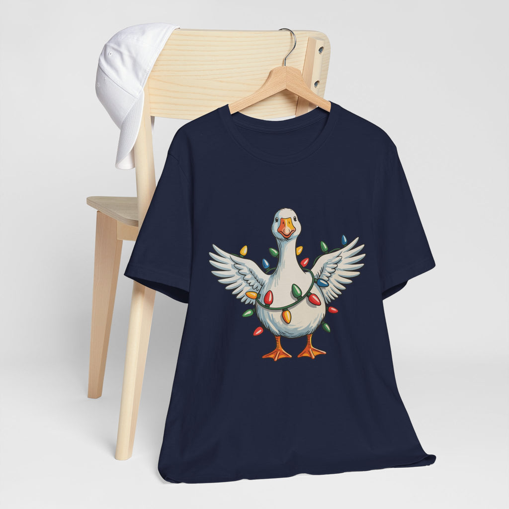 Festive Goose Holiday Graphic Tee – Cute Christmas Shirt