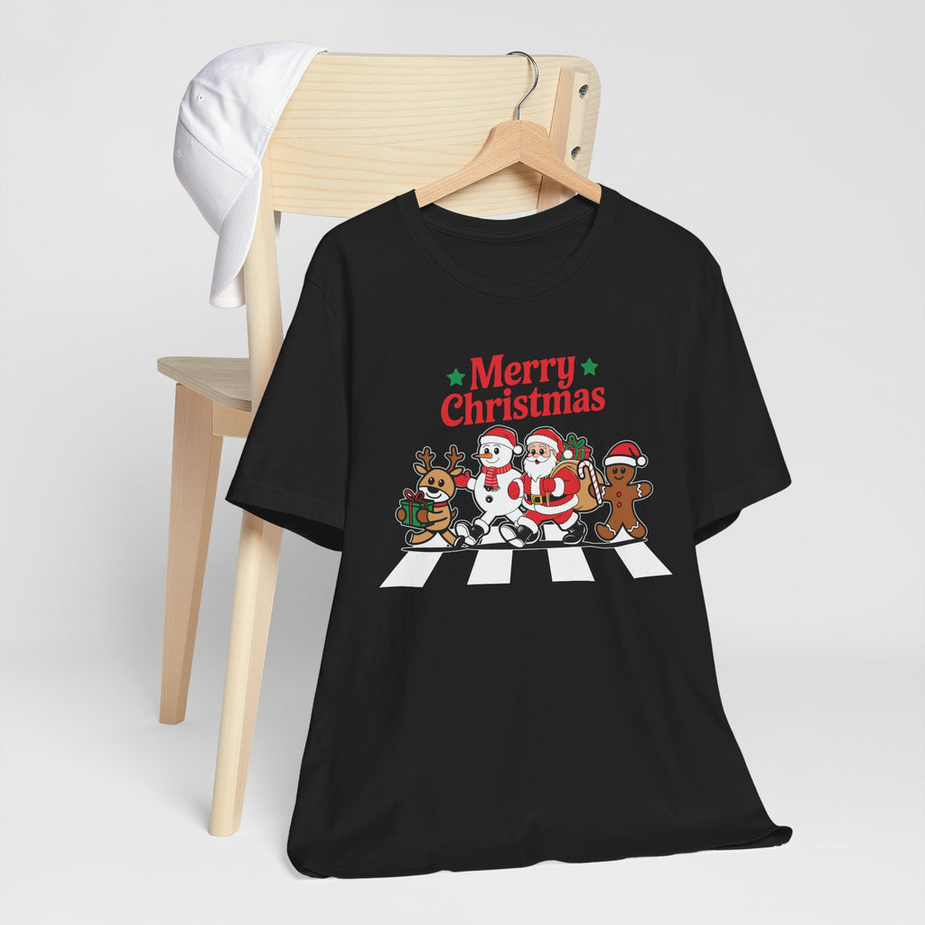 Merry Christmas Graphic Tee, Unisex Christmas T-shirt, Holiday Shirt, Festive Apparel, Gift for Him/Her, Winter Wear