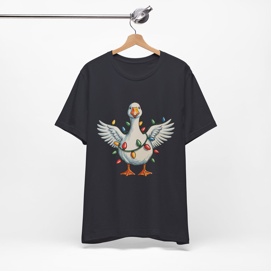 Festive Goose Holiday Graphic Tee – Cute Christmas Shirt